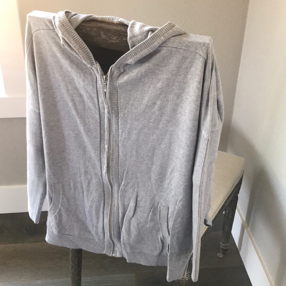 Light weight zip up sweater